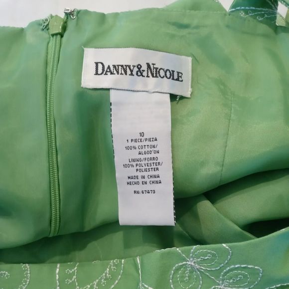 Danny & Nicole Women Floral embroiled Fit & Flare Maxi Dress Size 10 NEW - Picture 7 of 7